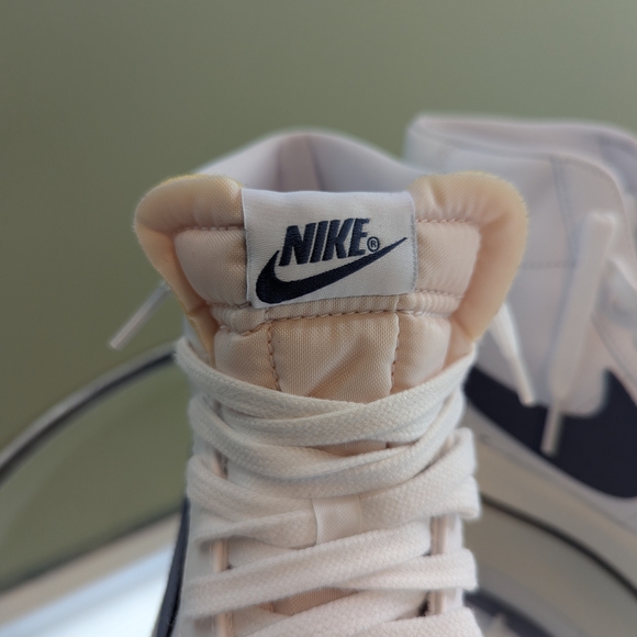 Nike Blazer Mid Vintage White Navy Sneakers - Picture 3 of 6